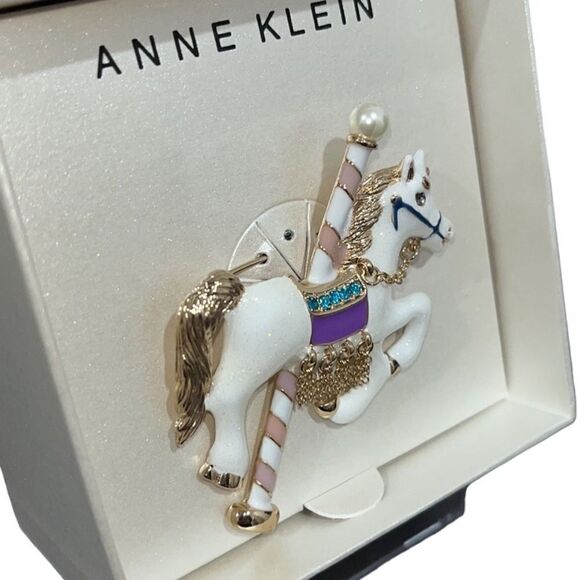 Anne Klein Gold-Tone Pave & Imitation Pearl Glitter Carousel Horse Pin - Picture 3 of 7